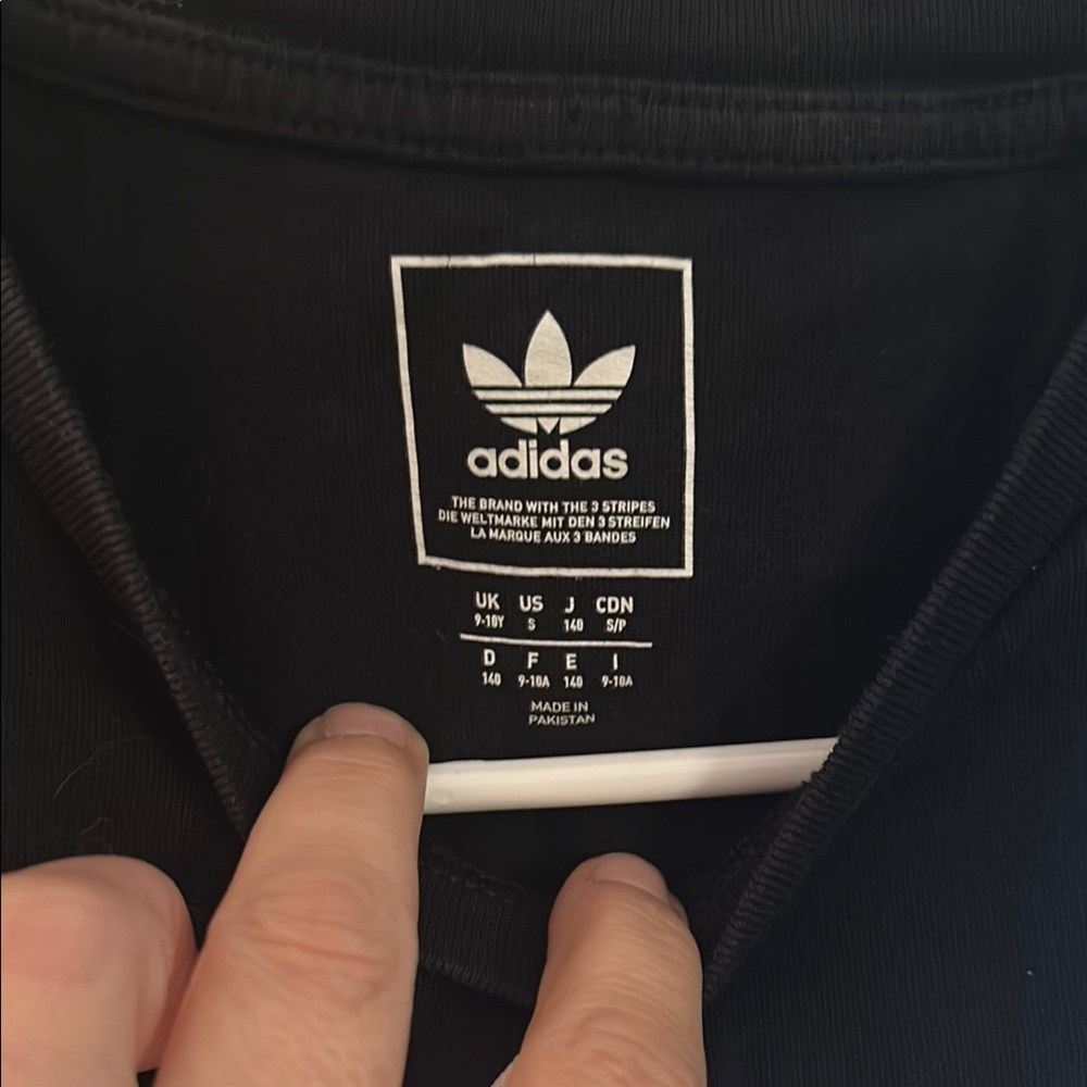 Adidas Kids Black T-Shirt Size Small - Picture 2 of 5
